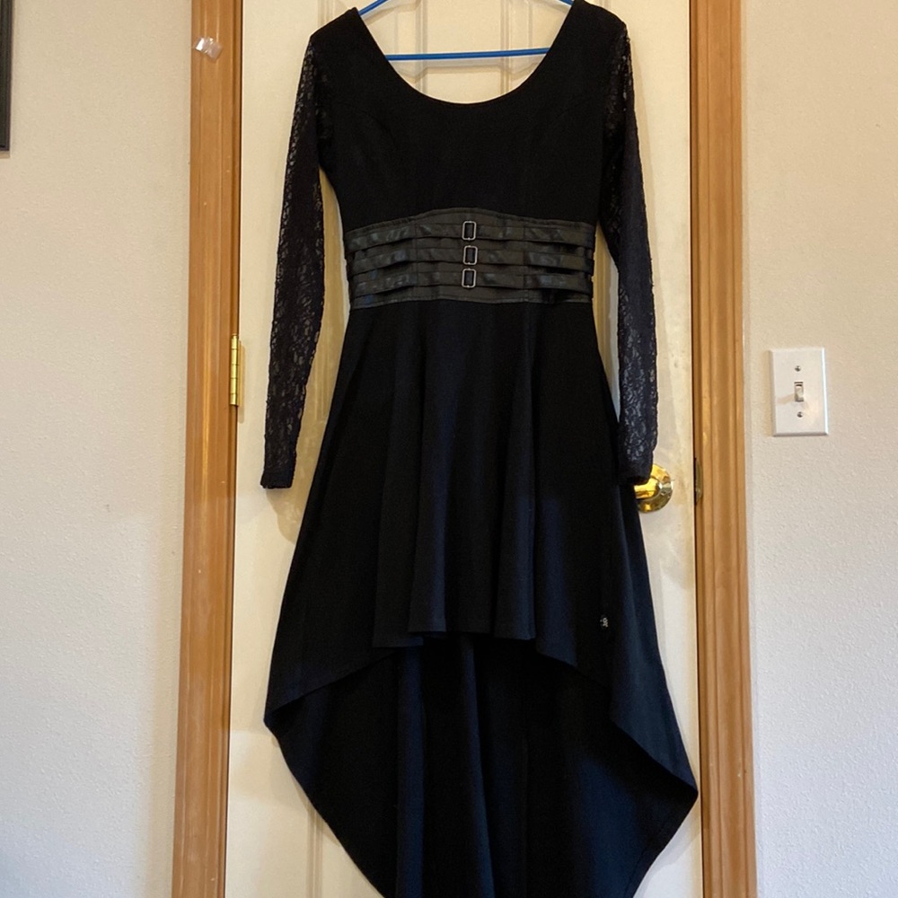 Pretty Black Lace Sleeve Dress